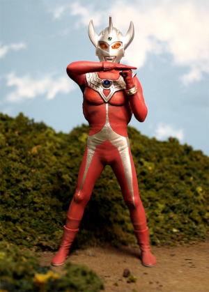 CCP 1/6特撮シリーズ ウルトラマンタロウ 発光ギミック付き 